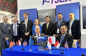 Photo-2_Boeing-GMF-MoU-Signing_Indo-Defence-Expo-Forum-2025.jpeg