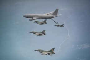 Interoperabilitas-antara-TNI-Angkatan-Udara-TNI-AU-dan-Royal-Australian-Air-Force-RAAF-sema-33...jpg