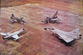 HRcm66QawAAO-7m.jpg