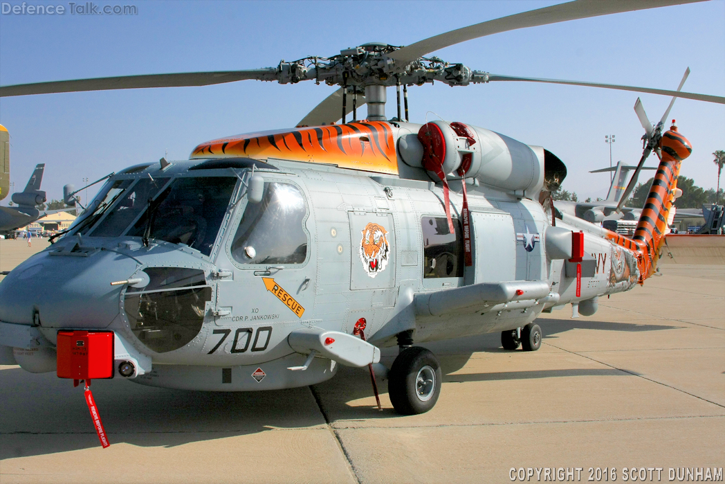 US Navy MH-60R Seahawk ASW Helicopter | DefenceTalk Forum