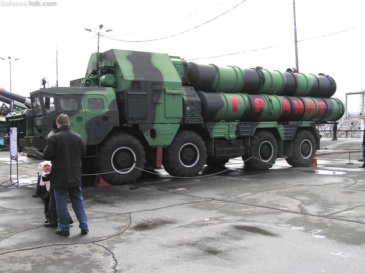 5P85 S-300PS launcher