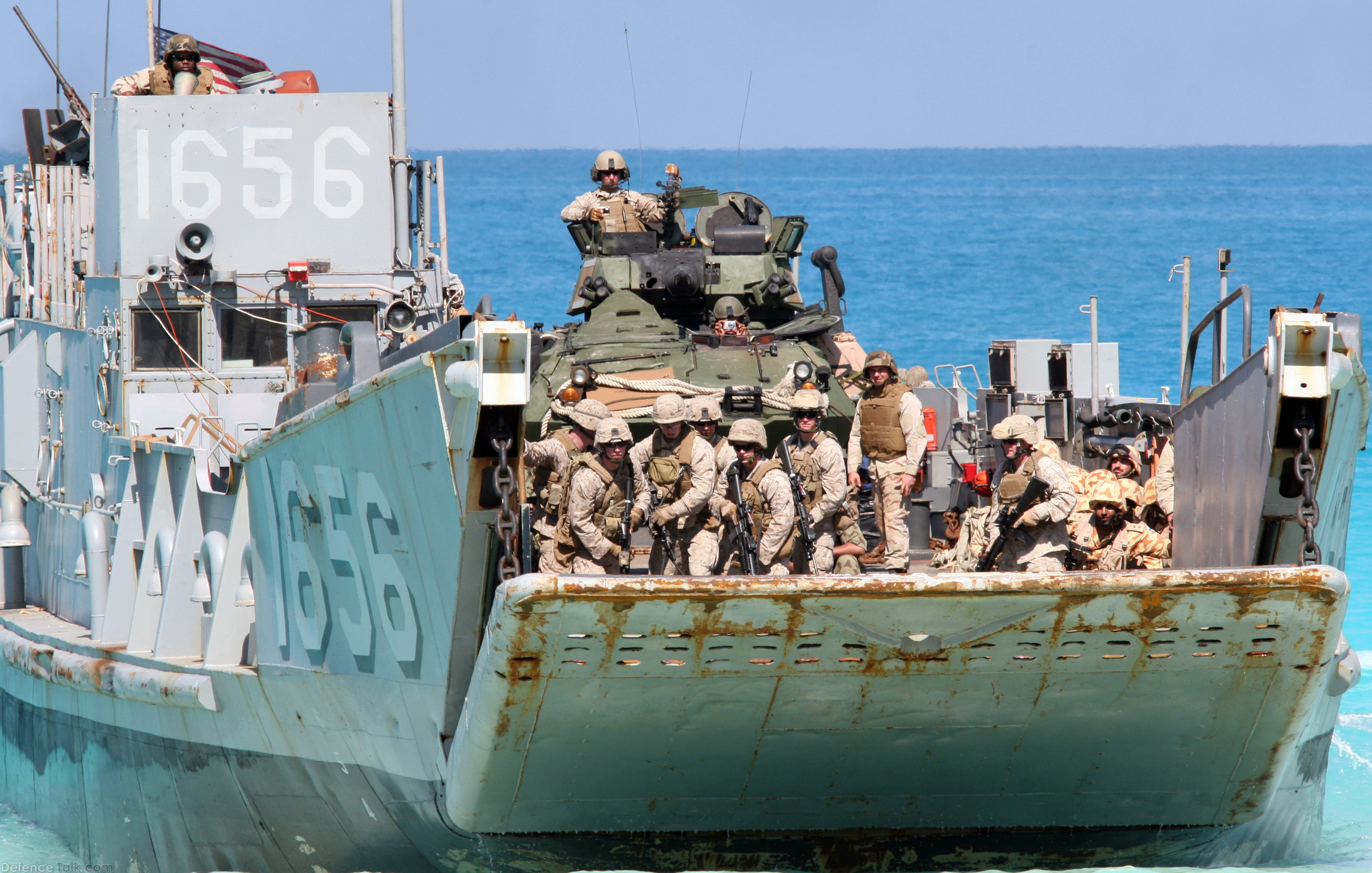 Amphibious Forces conduct an amphibious landing demonstration | Defence