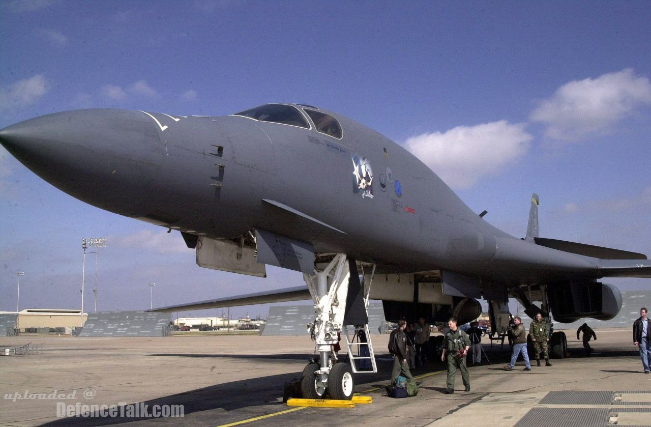 B1-B Lancer - USAF Bomber | Defence Forum & Military Photos - DefenceTalk