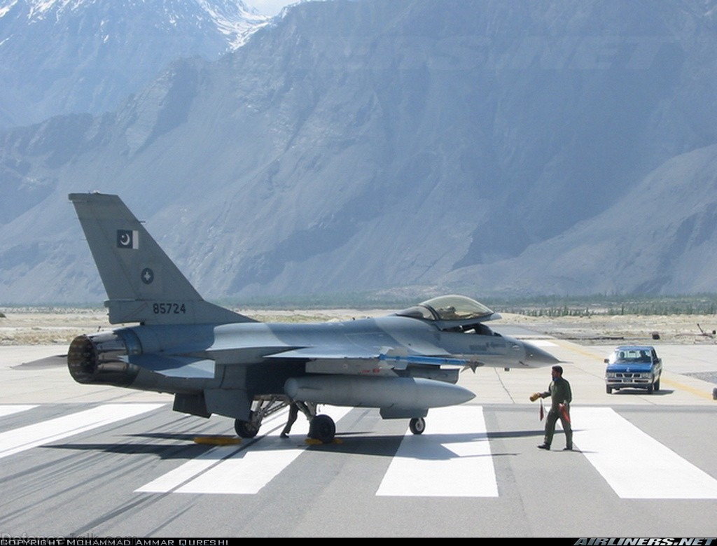 F-16 - Pakistan Air Force - Fighter Aircraft