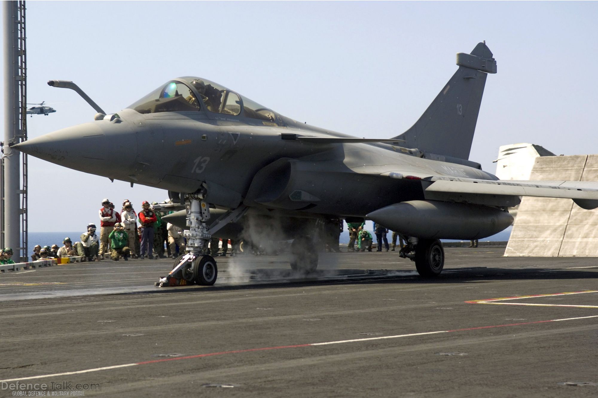 French Rafale M combat aircraft, US Navy Aircraft Carrier | Defence ...