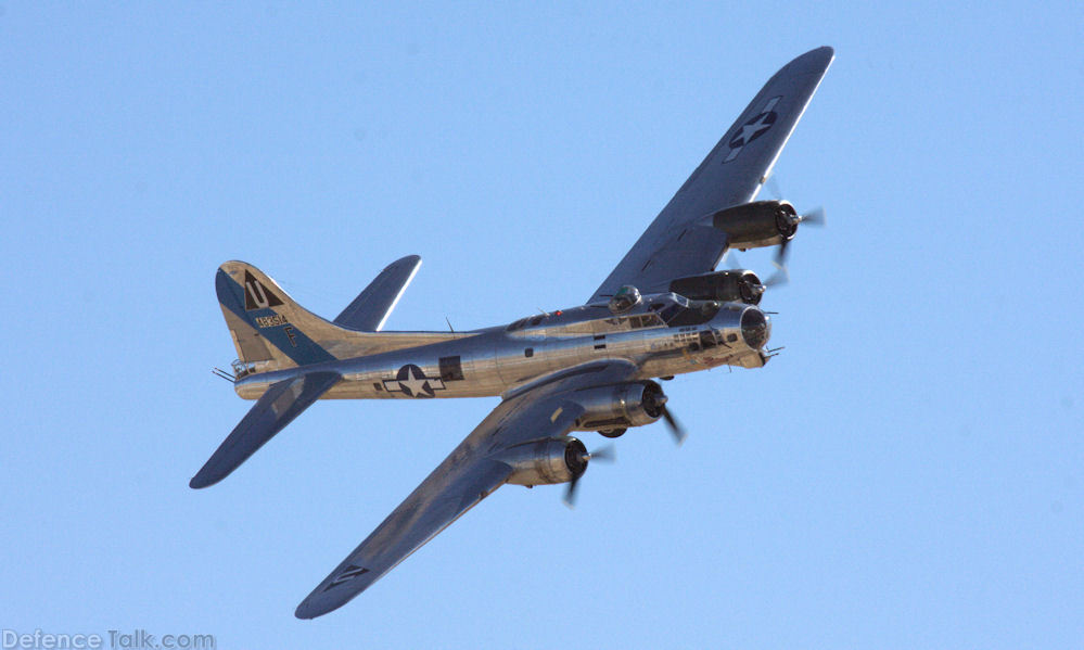 US Army Air Corps B-17 Flying Fortress Heavy Bomber | Defence Forum ...