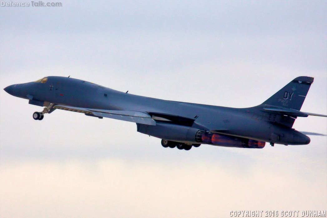 USAF B-1 Lancer Heavy Bomber | Defence Forum & Military Photos ...