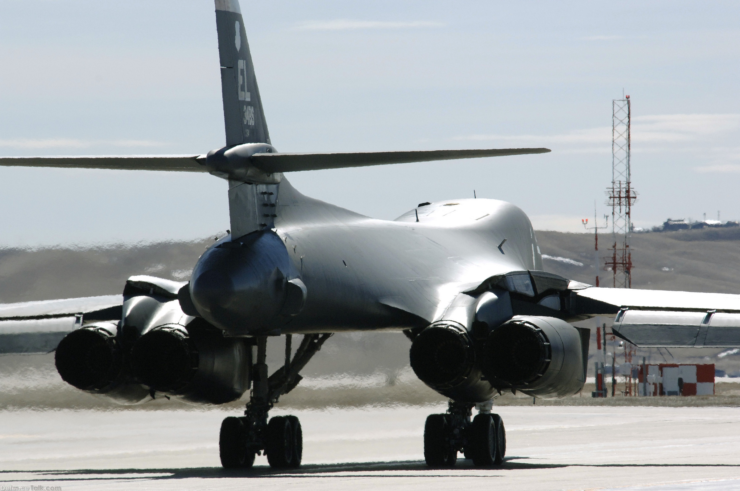 USAF B-1B Lancer | Defence Forum & Military Photos - DefenceTalk