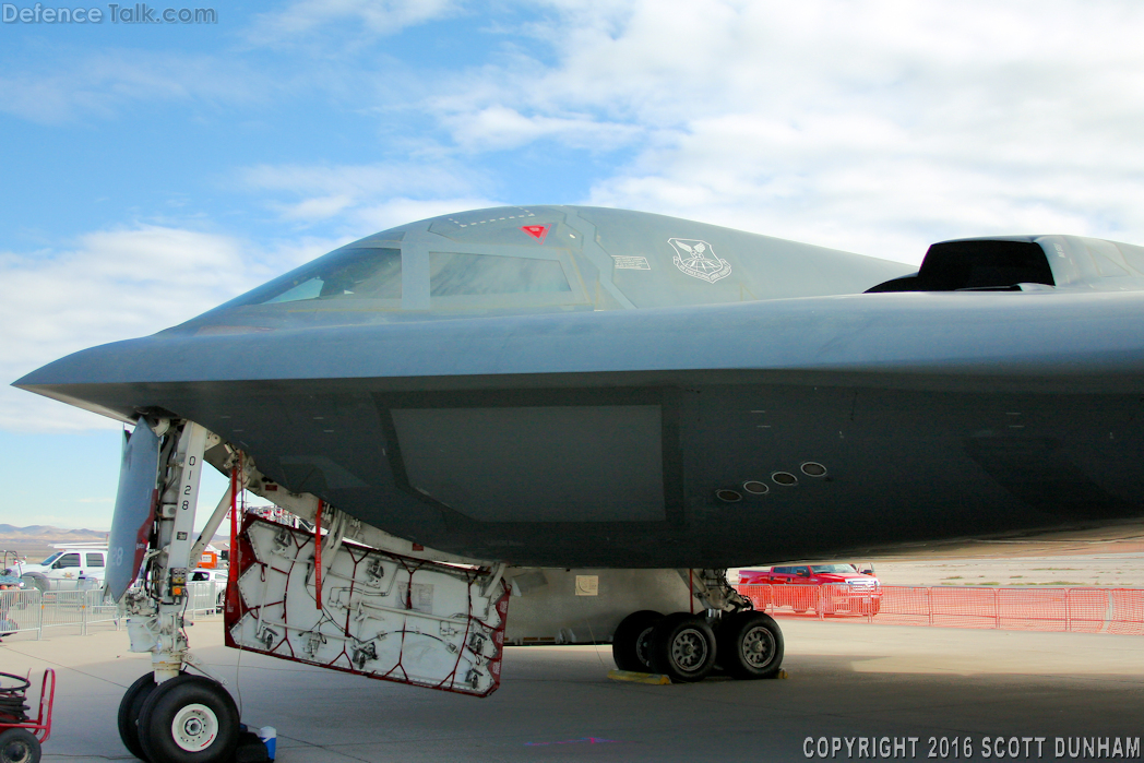 USAF B-2 Spirit Stealth Bomber | Defence Forum & Military Photos ...