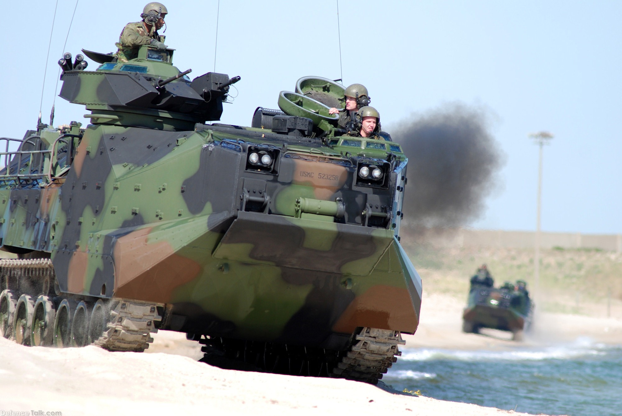 USMC Amphibious Assault Vehicle P7/A1 | Defence Forum & Military Photos ...