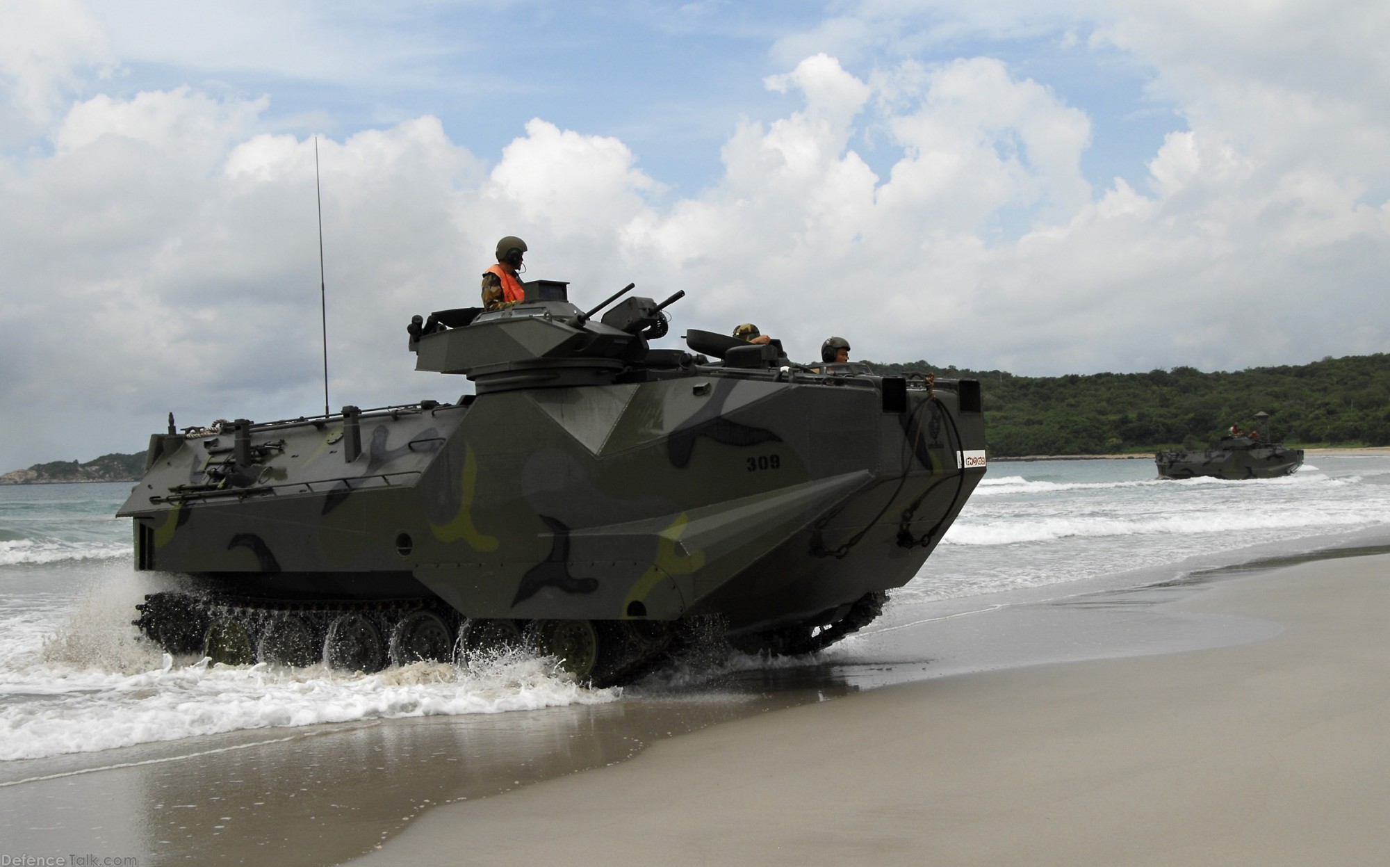 USMC Amphibious Assault Vehicle P7/A1 | Defence Forum & Military Photos