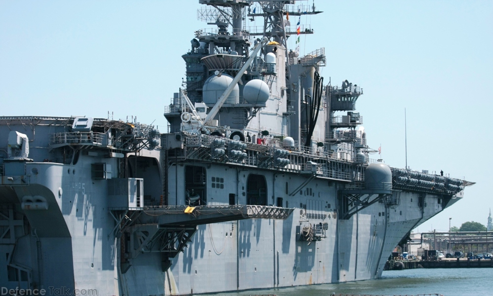 USS Bataan LHD 5 Amphibious Assault Ship | Defence Forum & Military