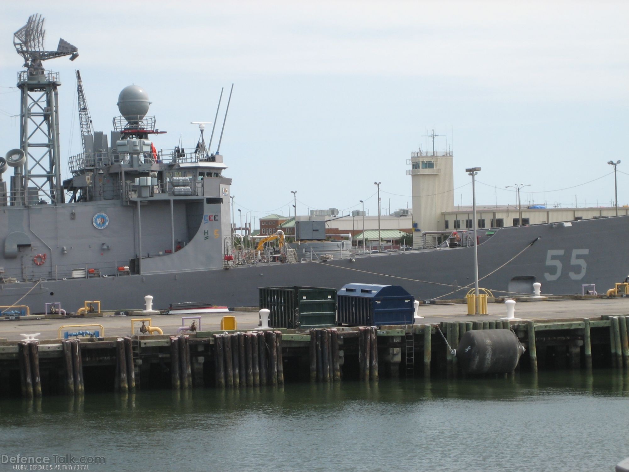 USS Elrod FFG-55 with a "scarecrow" gun where the SM-1 launcher w