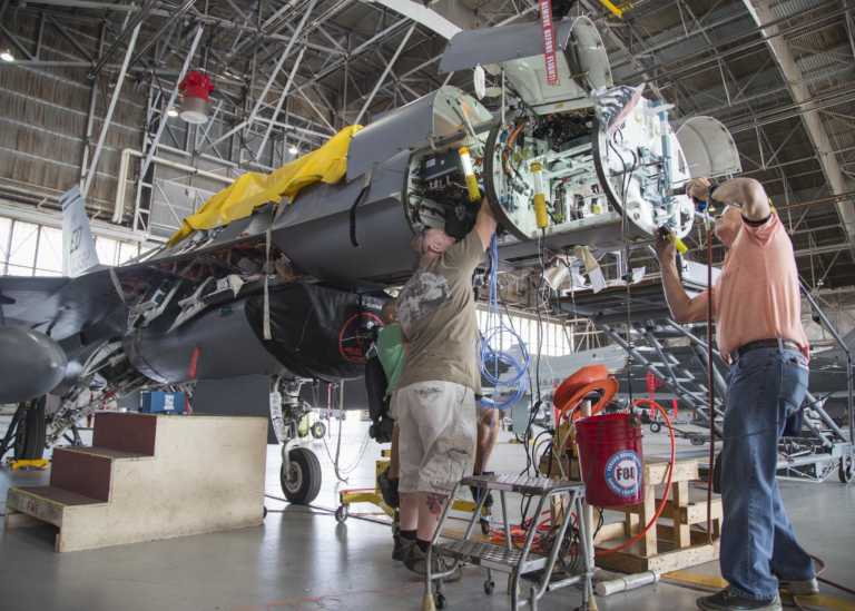 USAF Selects The Northrop APG-83 SABR For F-16 AESA Radar Upgrade ...