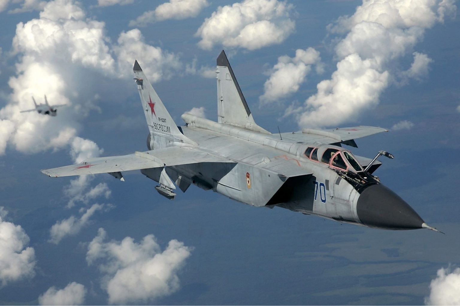 Russian Air Force Receives Upgraded MiG-31BM Fighter Jets | DefenceTalk