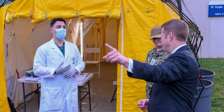 US Army working to develop COVID-19 vaccines as force preps its response